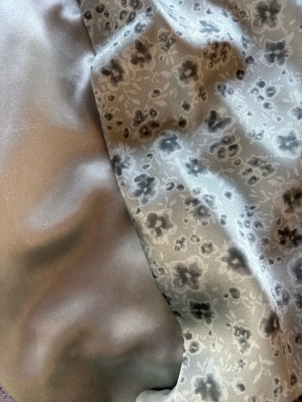 ✨HOST PICK✨Sage Green Floral Cowl Neck Slip Dress - Picture 9 of 14